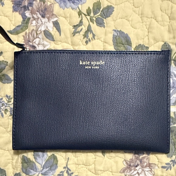 Kate Spade Navy and White Dog Tote Bag and Detachable Zip Bag - Picture 15 of 16